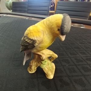 LEFTON Gold Finch Figurine